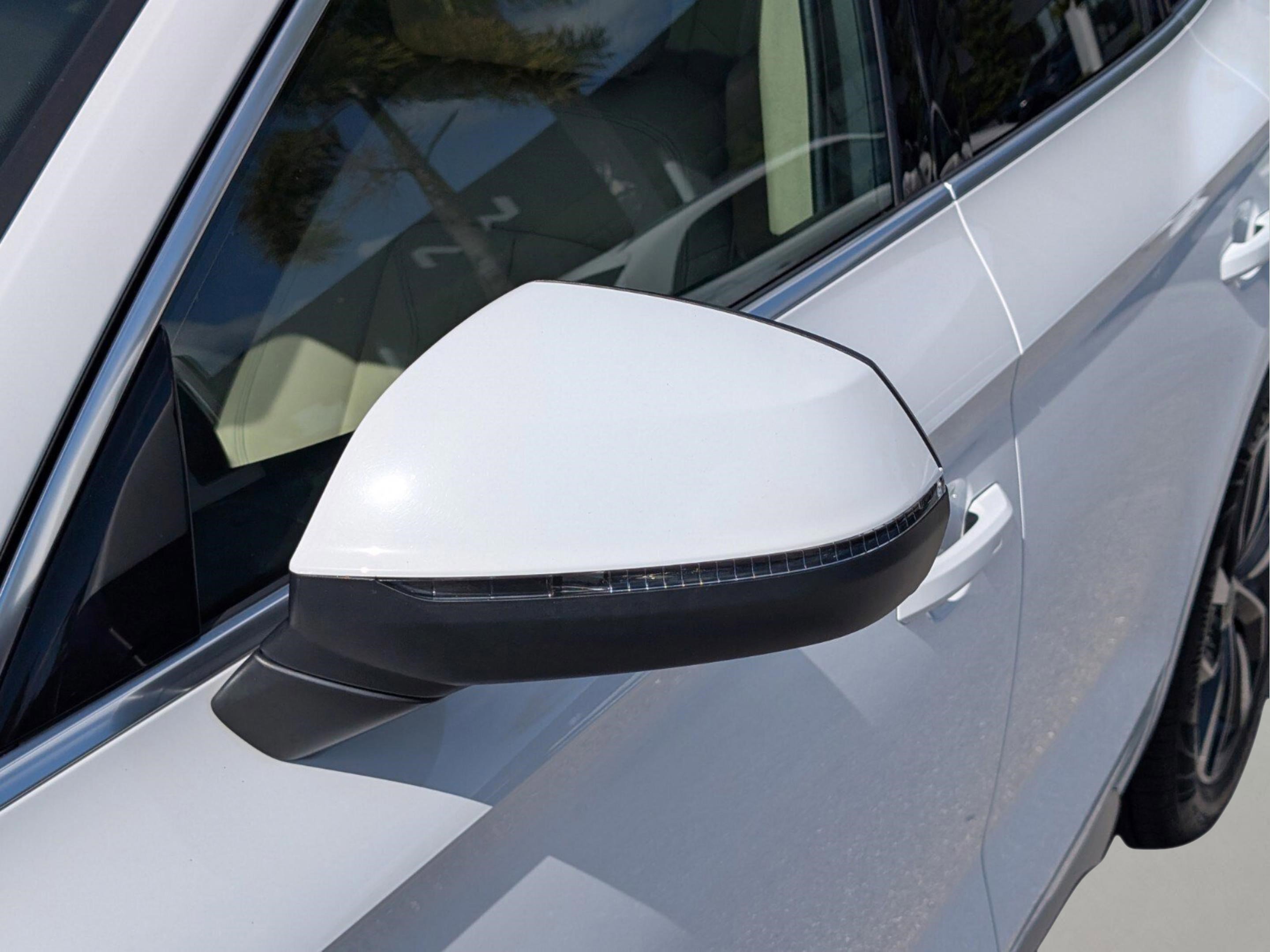 Used 2021 Audi Q5 Premium w/ Convenience Package image 30