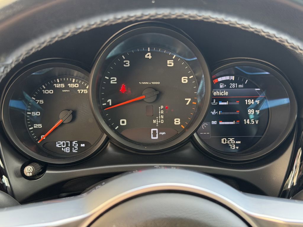 Used 2020 Porsche Macan AWD/4WD image 36