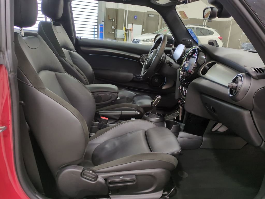 Used 2022 MINI Cooper S image 10