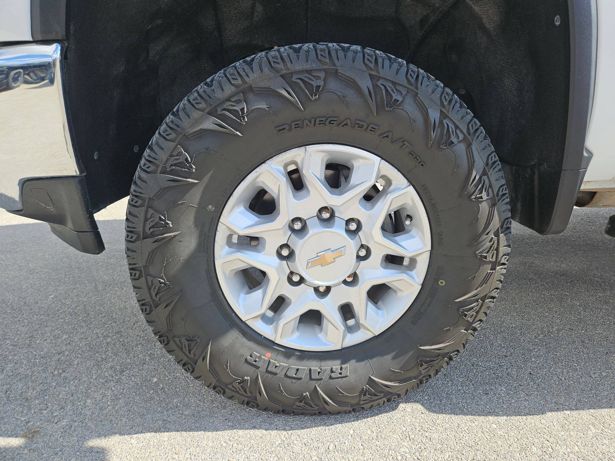 Used 2021 Chevrolet Silverado 2500 LTZ image 31