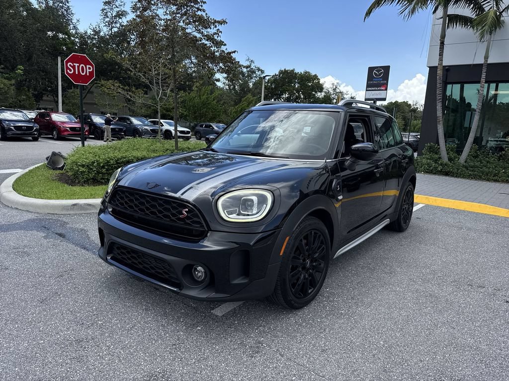 Used 2022 MINI Cooper Countryman S w/ Premium Package FWD image 9