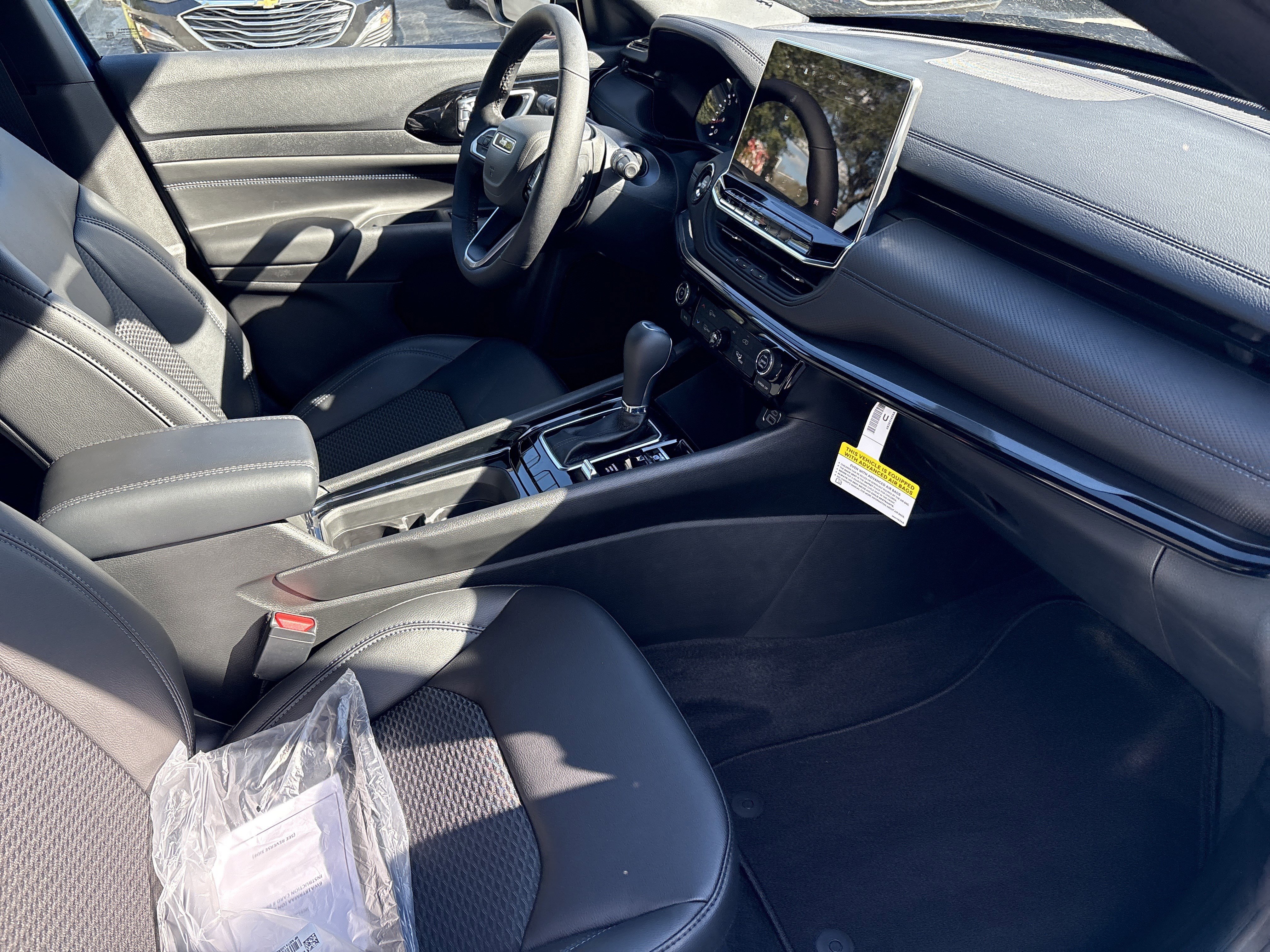 New 2026 Jeep Compass Latitude image 11