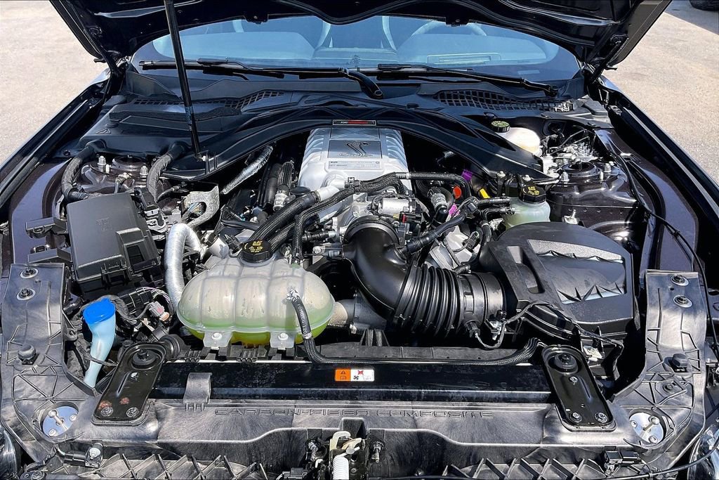 Used 2022 Ford Mustang Shelby GT500 w/ Carbon Fiber Track Pack image 31