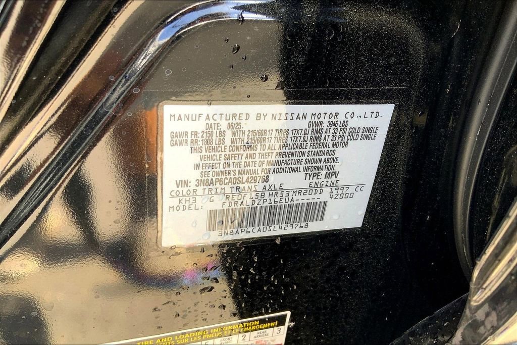 Used 2025 Nissan Kicks SV image 14