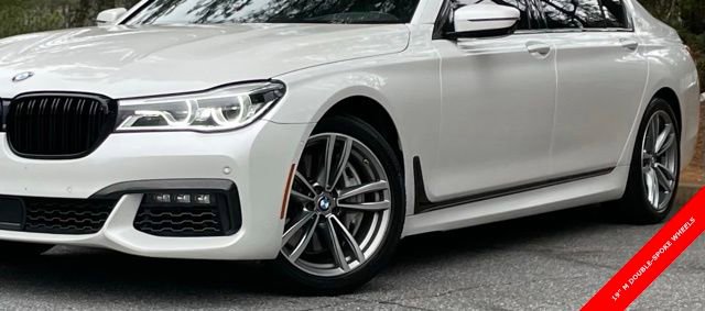 Used 2019 BMW 750i xDrive w/ M Sport Package AWD/4WD image 2