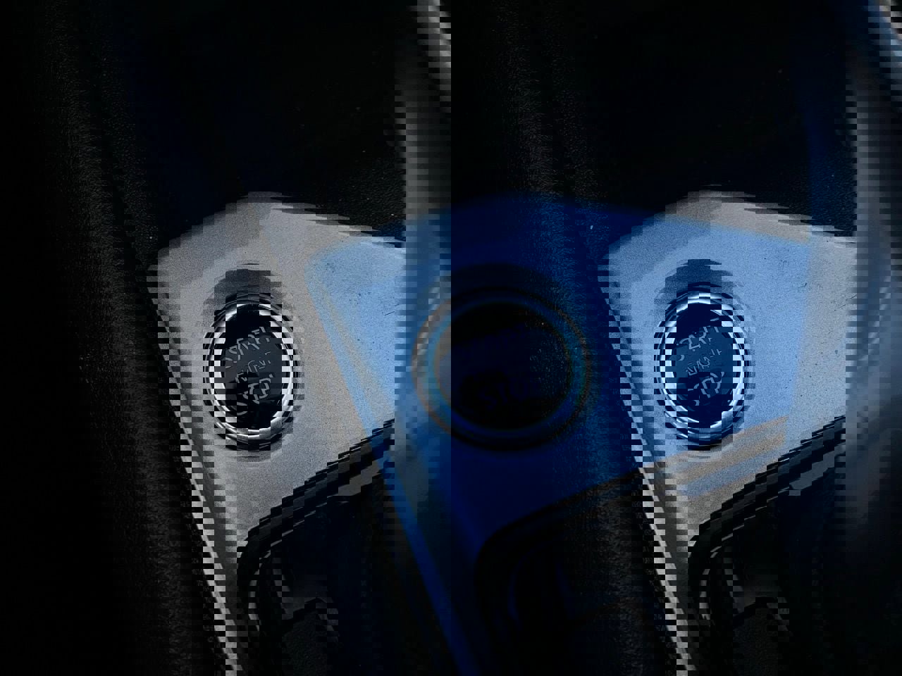 Used 2025 Nissan Altima 2.5 SV image 24