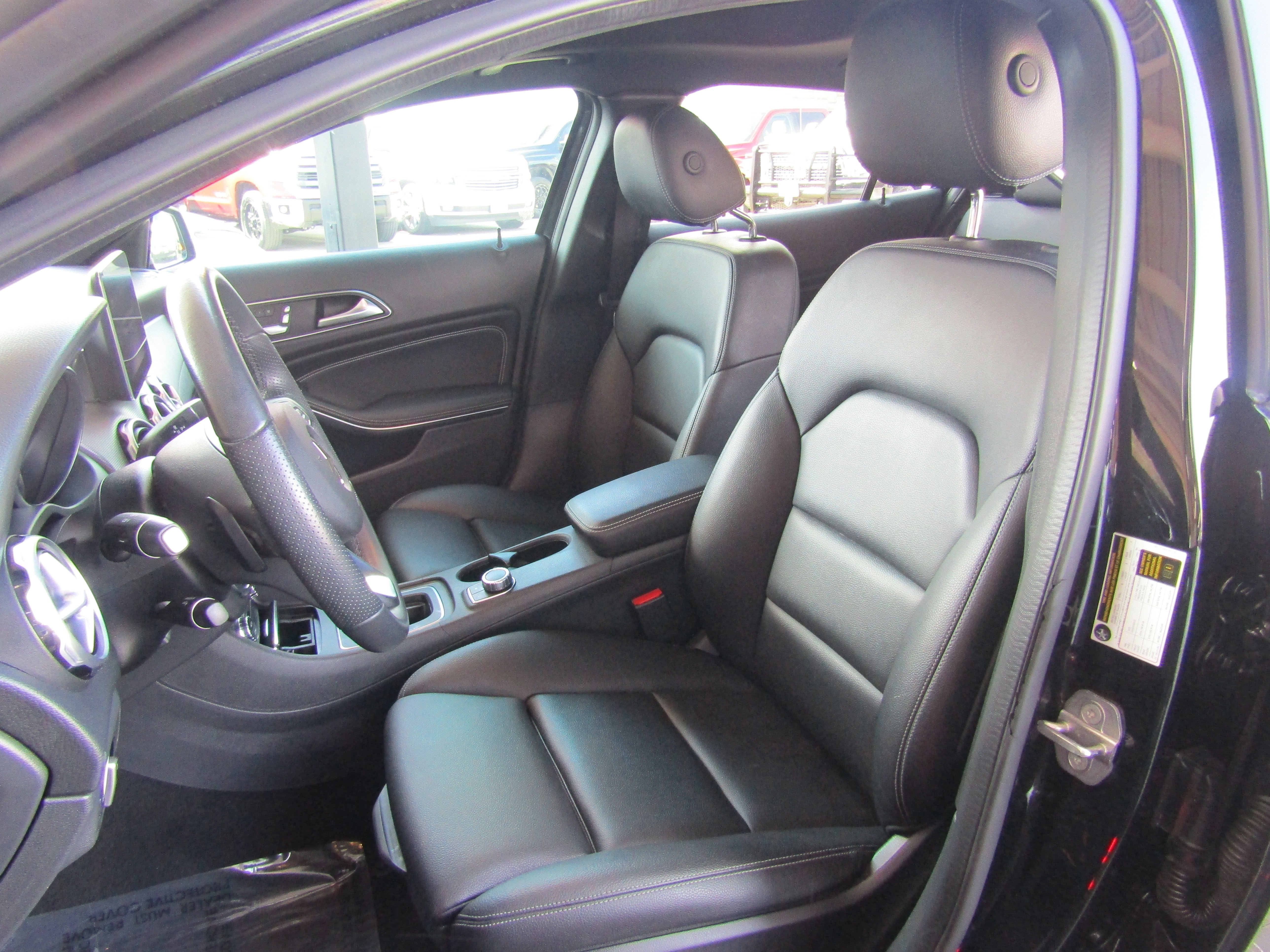 Used 2020 Mercedes-Benz GLA 250 4MATIC image 9