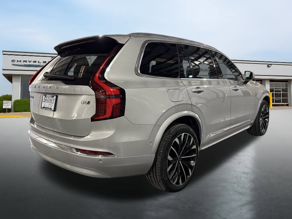 Used 2025 Volvo XC90 B6 Plus image 5