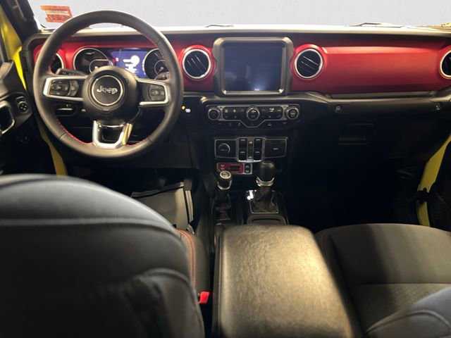 Used 2023 Jeep Gladiator Rubicon w/ Cold Weather Group AWD/4WD image 11