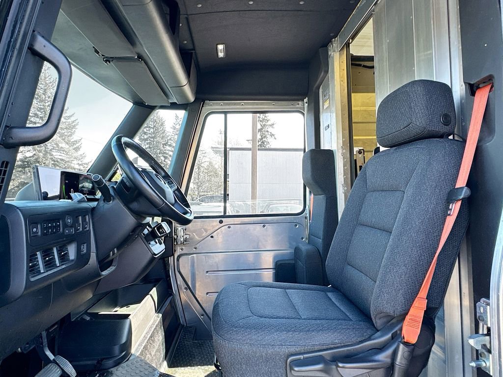 Used 2023 Chevrolet Brightdrop 600 w/ Active Safety Package 2 image 11