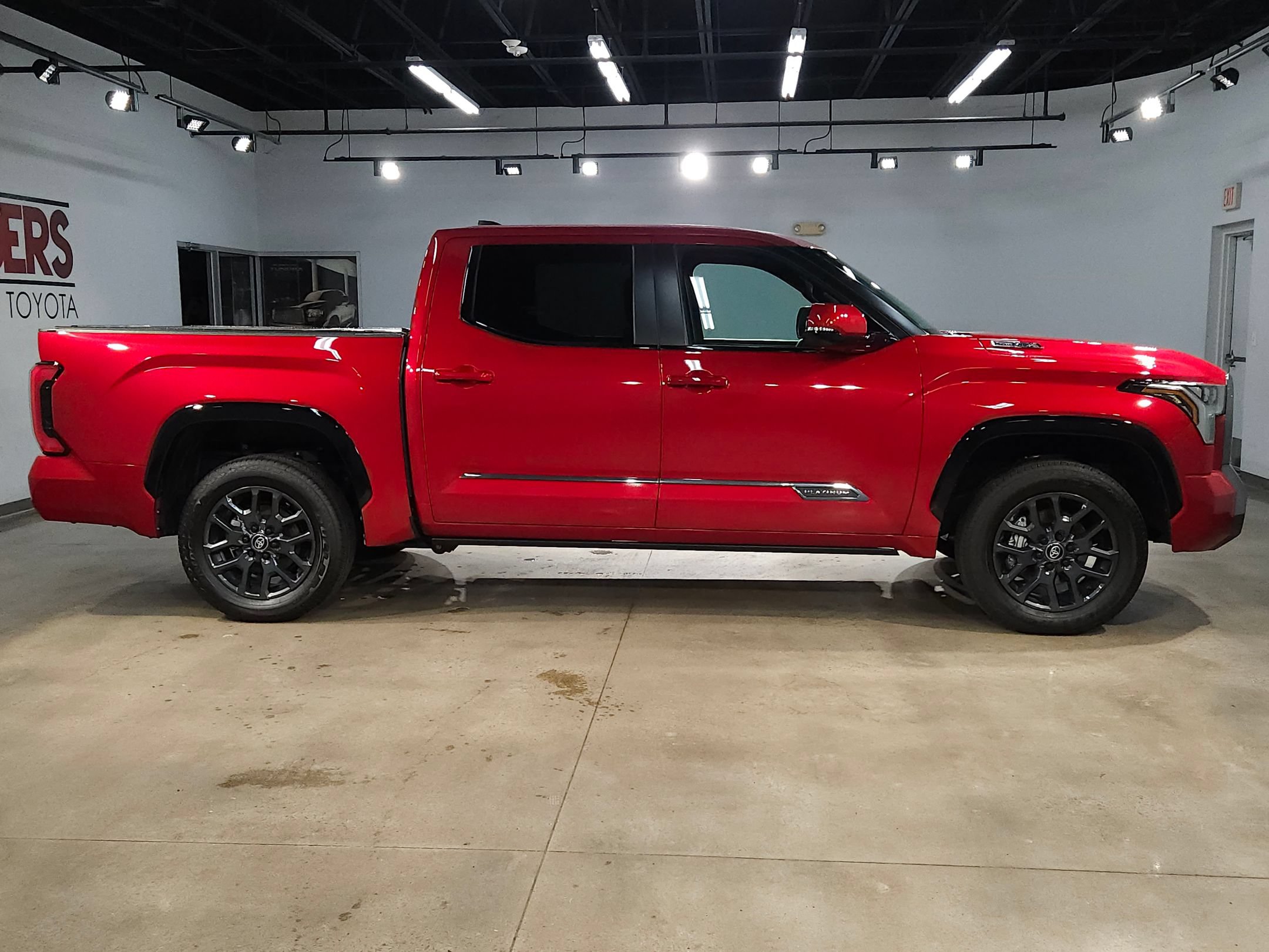Certified 2025 Toyota Tundra Platinum AWD/4WD image 8