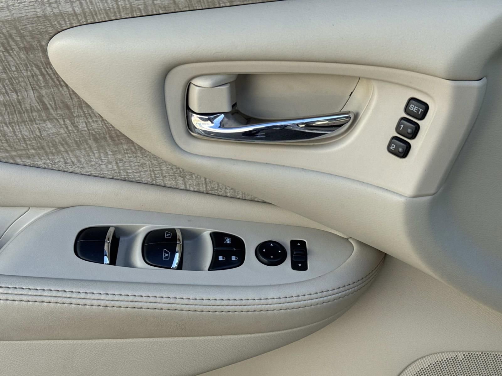 Used 2019 Nissan Murano SL w/ SL Technology Package FWD image 22