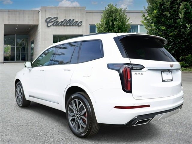 Used 2022 Cadillac XT6 Sport w/ Technology Package image 5