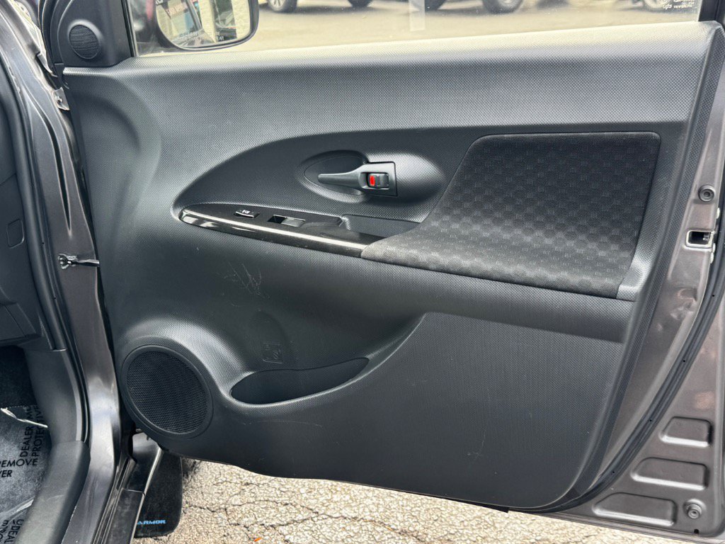 Used 2010 Scion xD FWD image 19