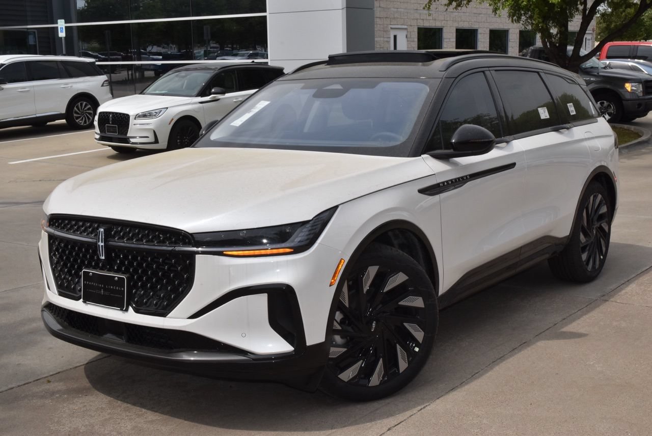 New 2026 Lincoln Nautilus Reserve w/ Jet Appearance Package AWD/4WD image 19