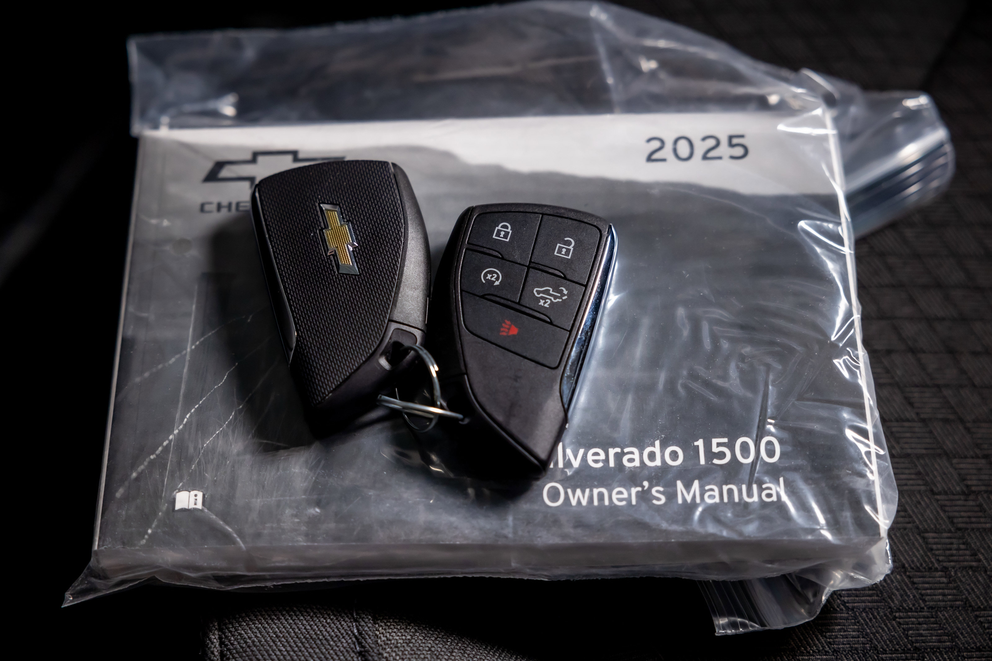 Used 2025 Chevrolet Silverado 1500 Custom image 35
