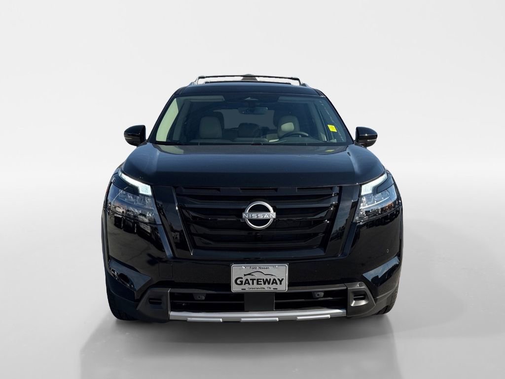 New 2025 Nissan Pathfinder SL w/ Black Appearance Package image 8
