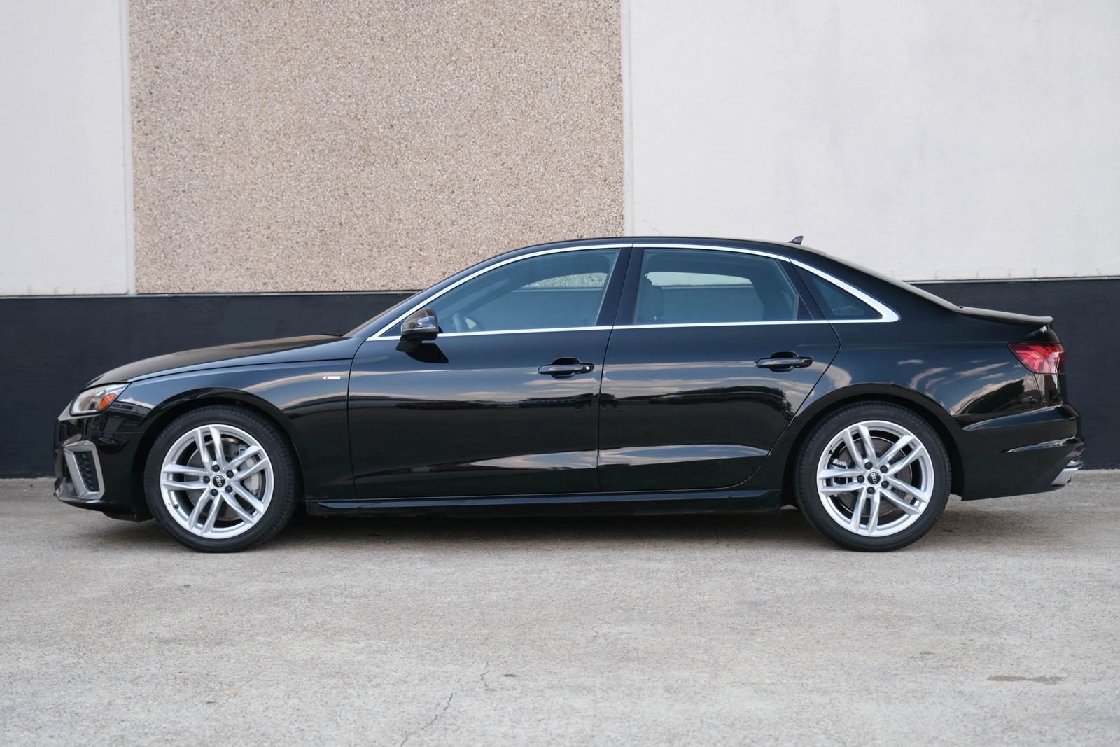 Used 2024 Audi A4 2.0T Premium Plus AWD/4WD image 9