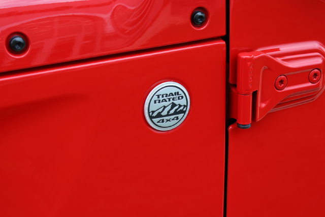 Used 2022 Jeep Wrangler Unlimited Sahara AWD/4WD image 9