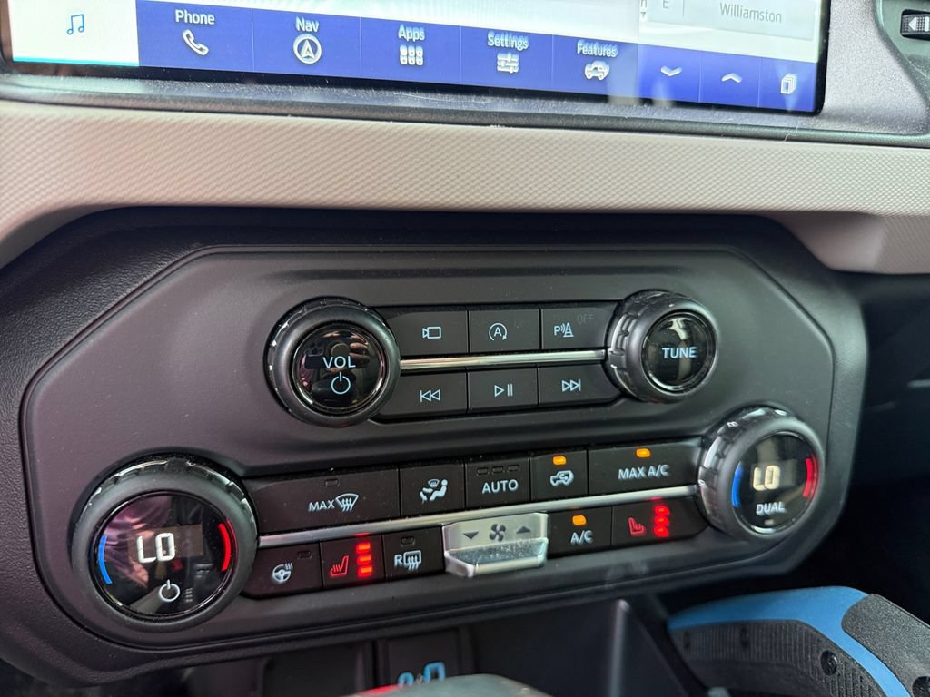 Used 2024 Ford Bronco Wildtrak AWD/4WD image 16