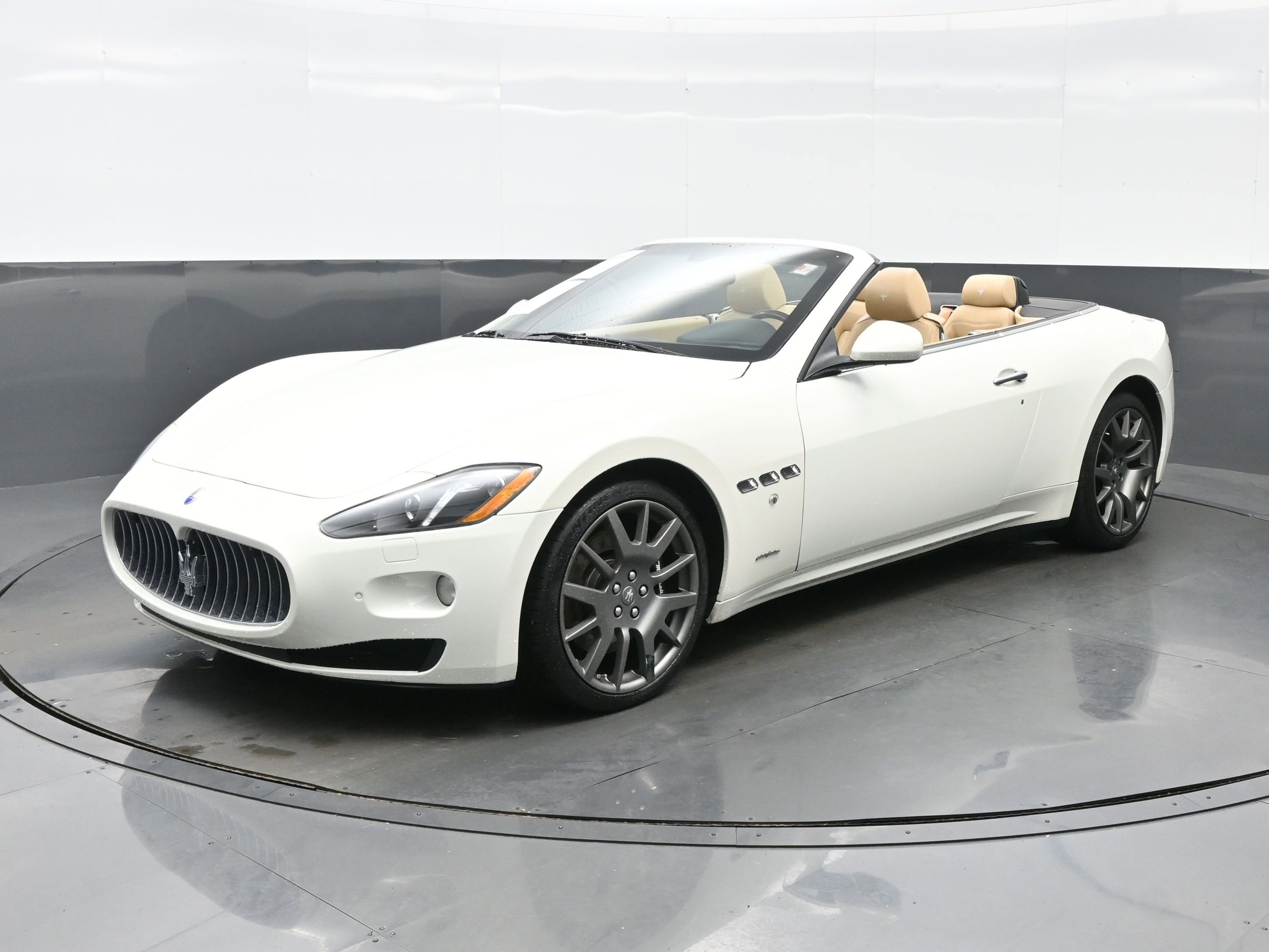 Used 2013 Maserati GranTurismo Sport video 2