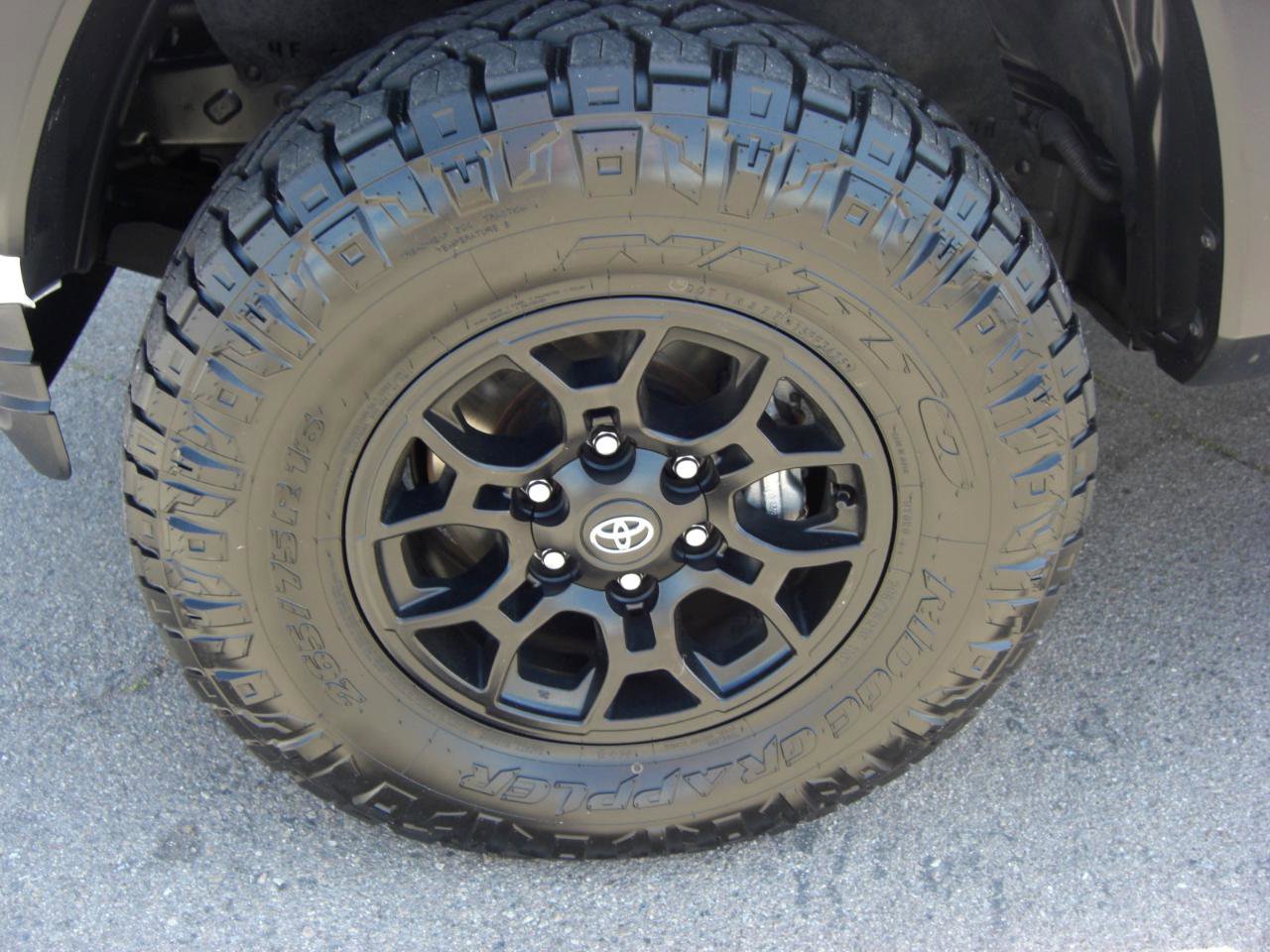 Used 2022 Toyota Tacoma SR5 image 5