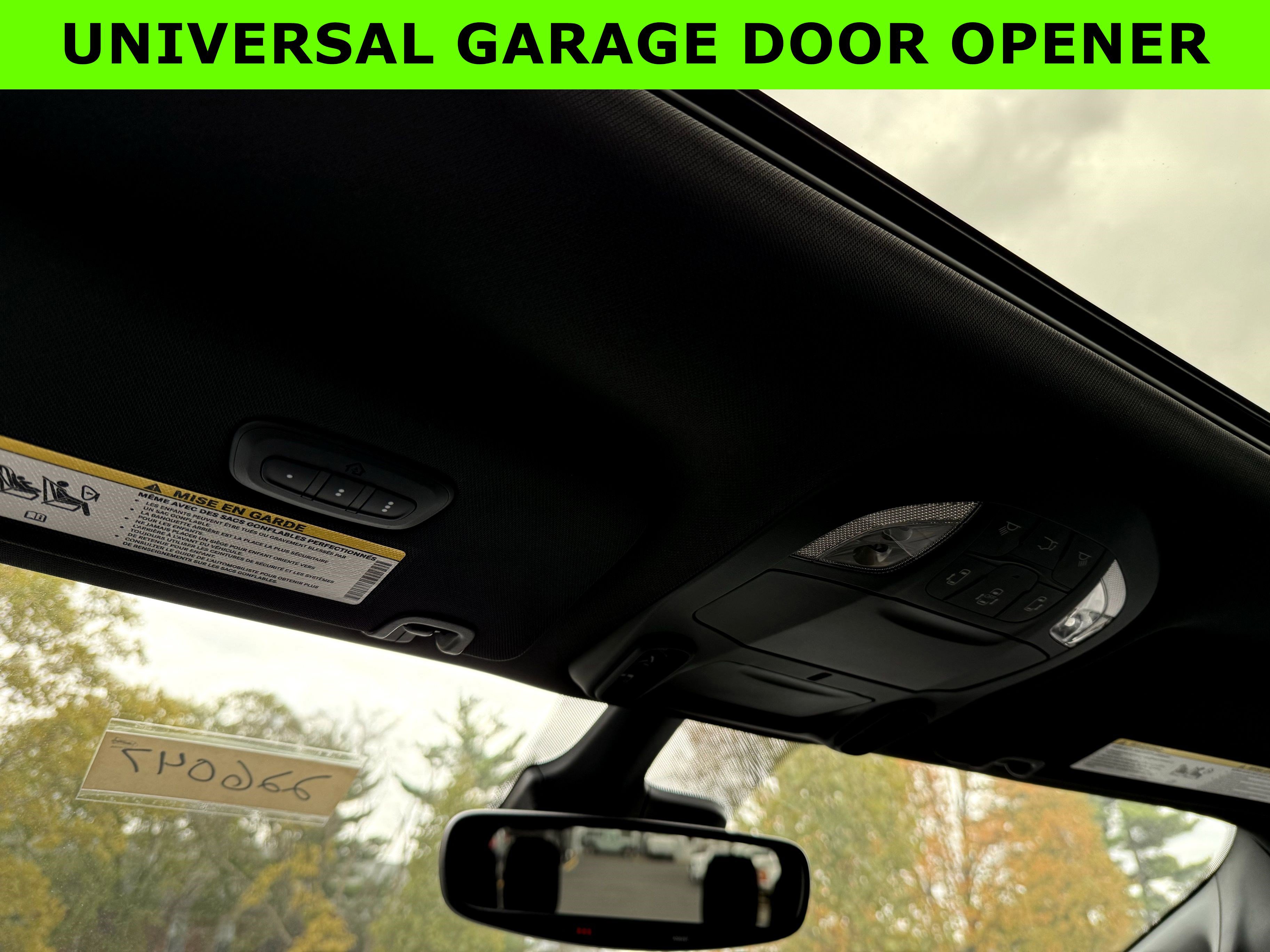 New 2026 Chrysler Pacifica Limited image 32