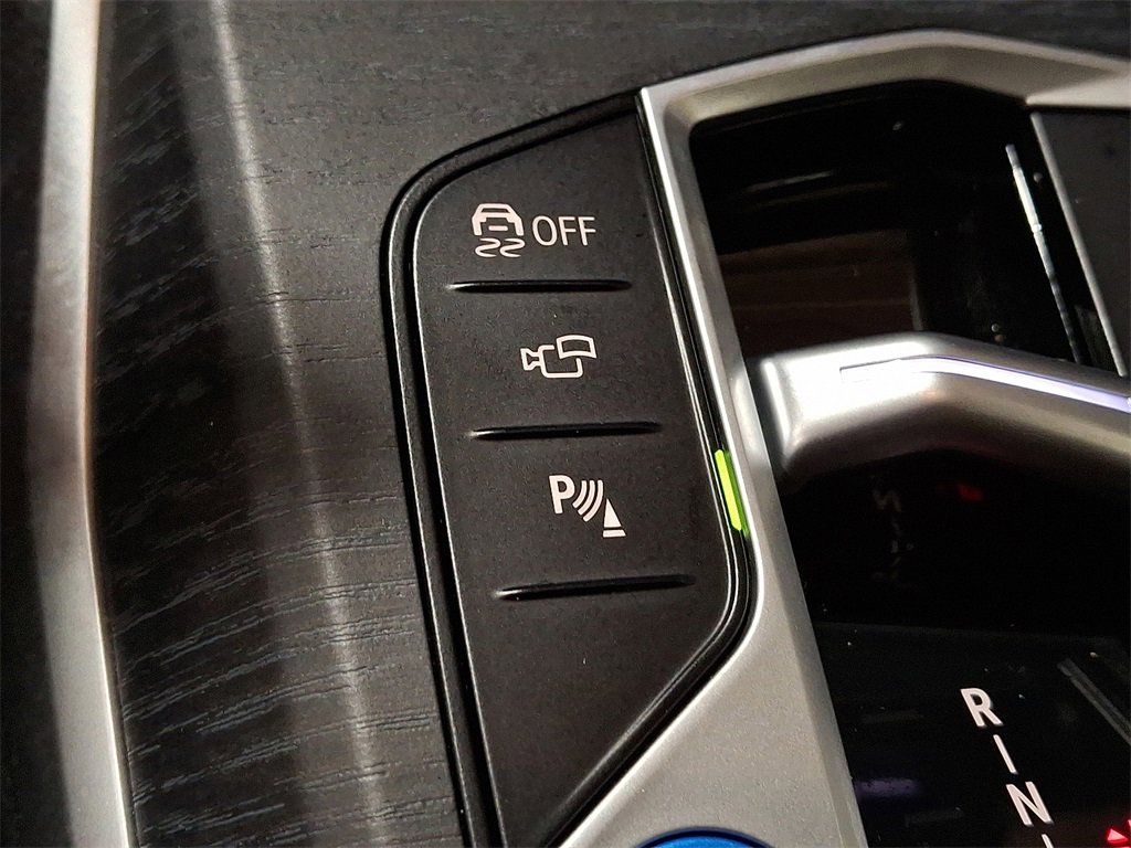 Used 2025 BMW i4 xDrive40i w/ M Sport Package image 19