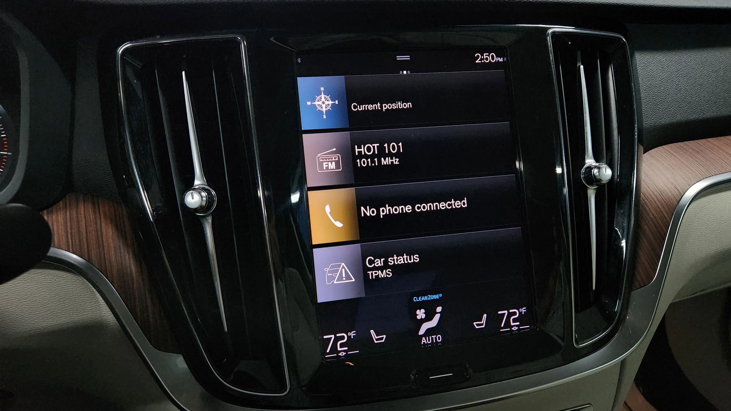 Used 2021 Volvo S60 T6 Momentum w/ Protection Package Premier image 29