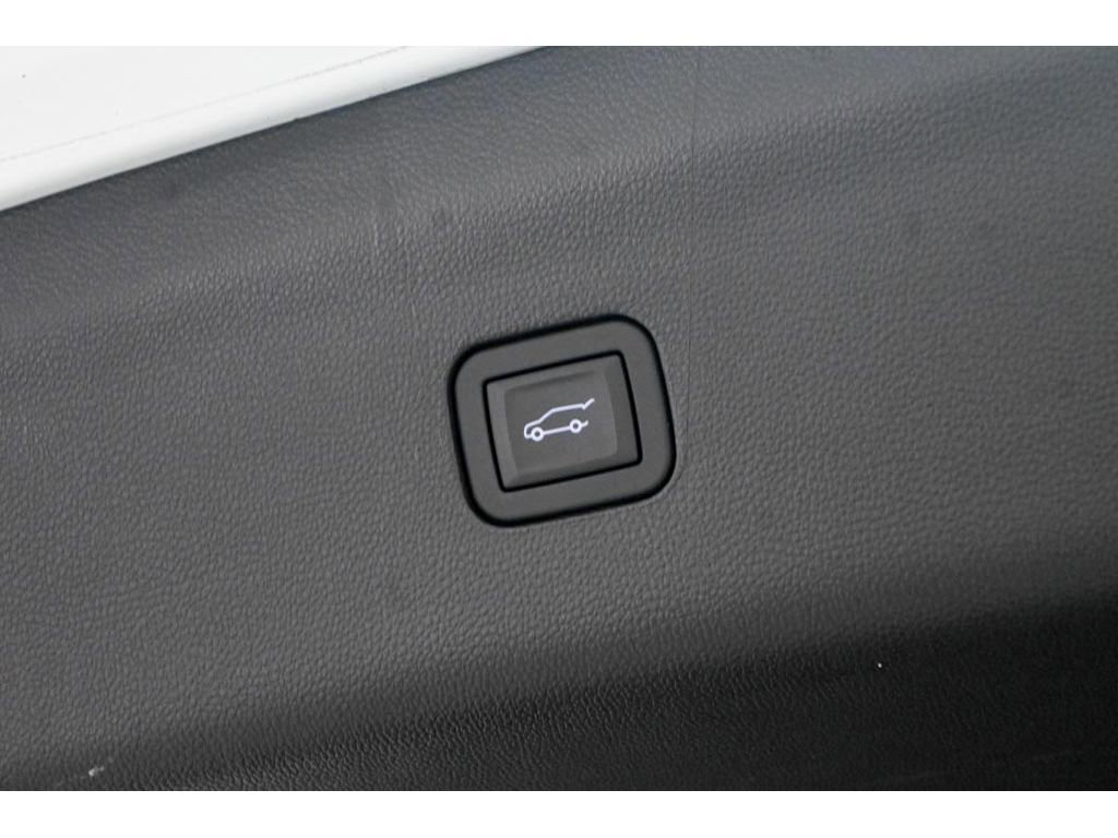 Used 2024 Buick Enclave Essence w/ Experience Buick Package image 58