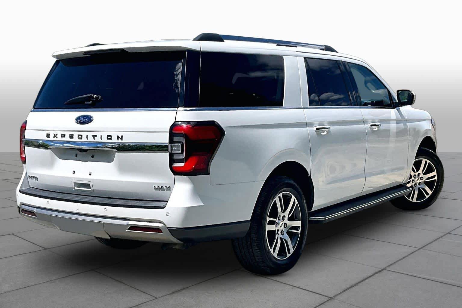 Used 2023 Ford Expedition Max Limited AWD/4WD image 13