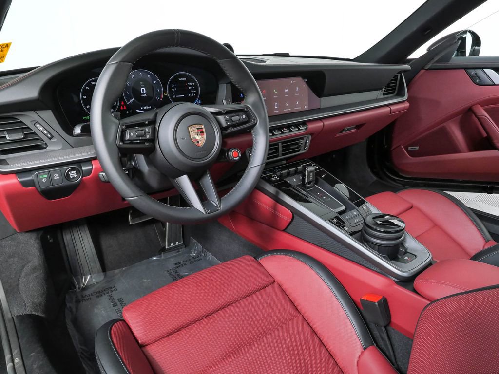 Used 2025 Porsche 911 Carrera S RWD image 4