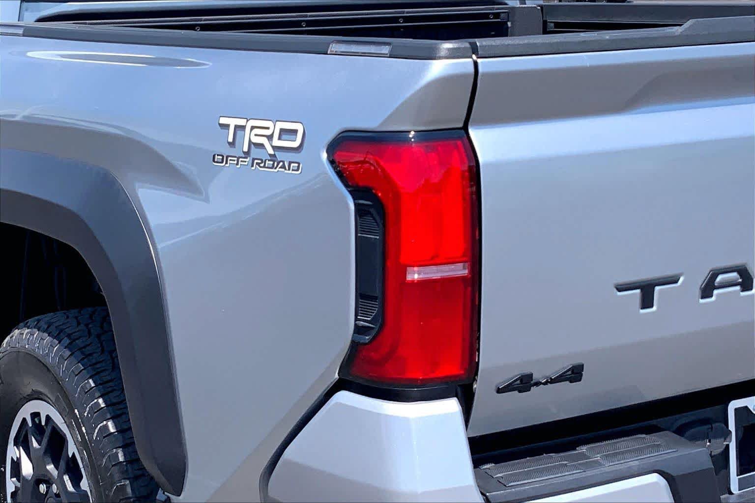 Used 2024 Toyota Tacoma TRD Off-Road AWD/4WD image 29