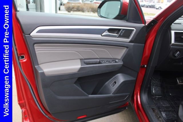 Used 2022 Volkswagen Atlas Cross Sport SEL R-Line image 20