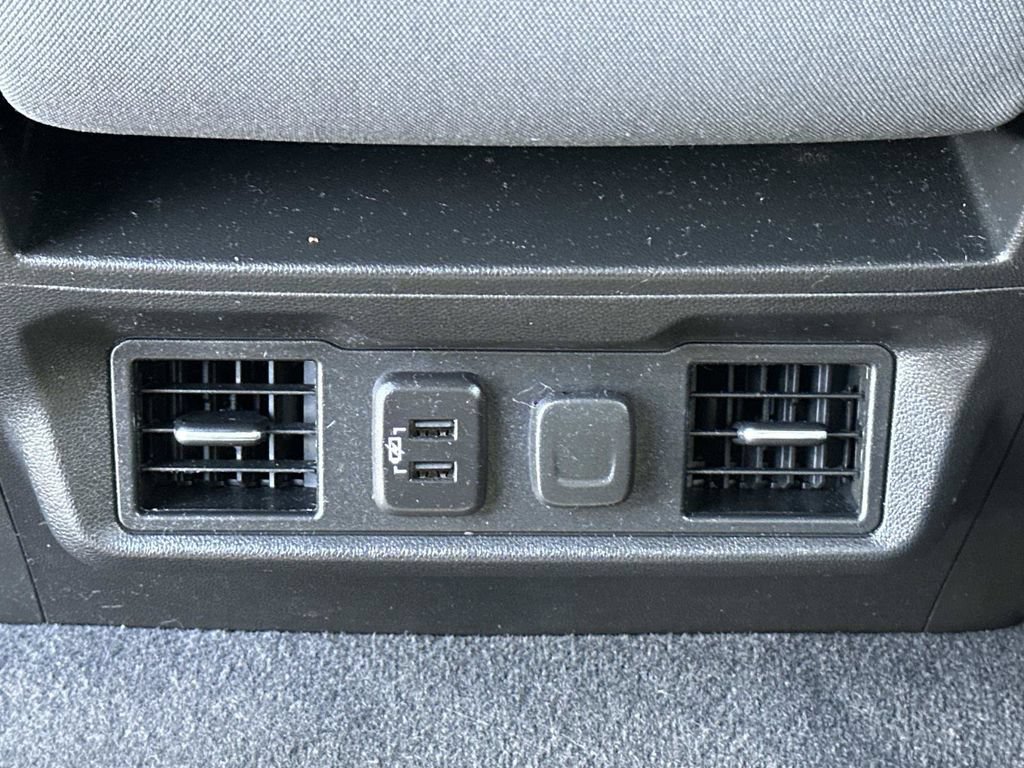 Used 2021 Chevrolet Silverado 1500 LT w/ Bed Protection Package AWD/4WD image 18