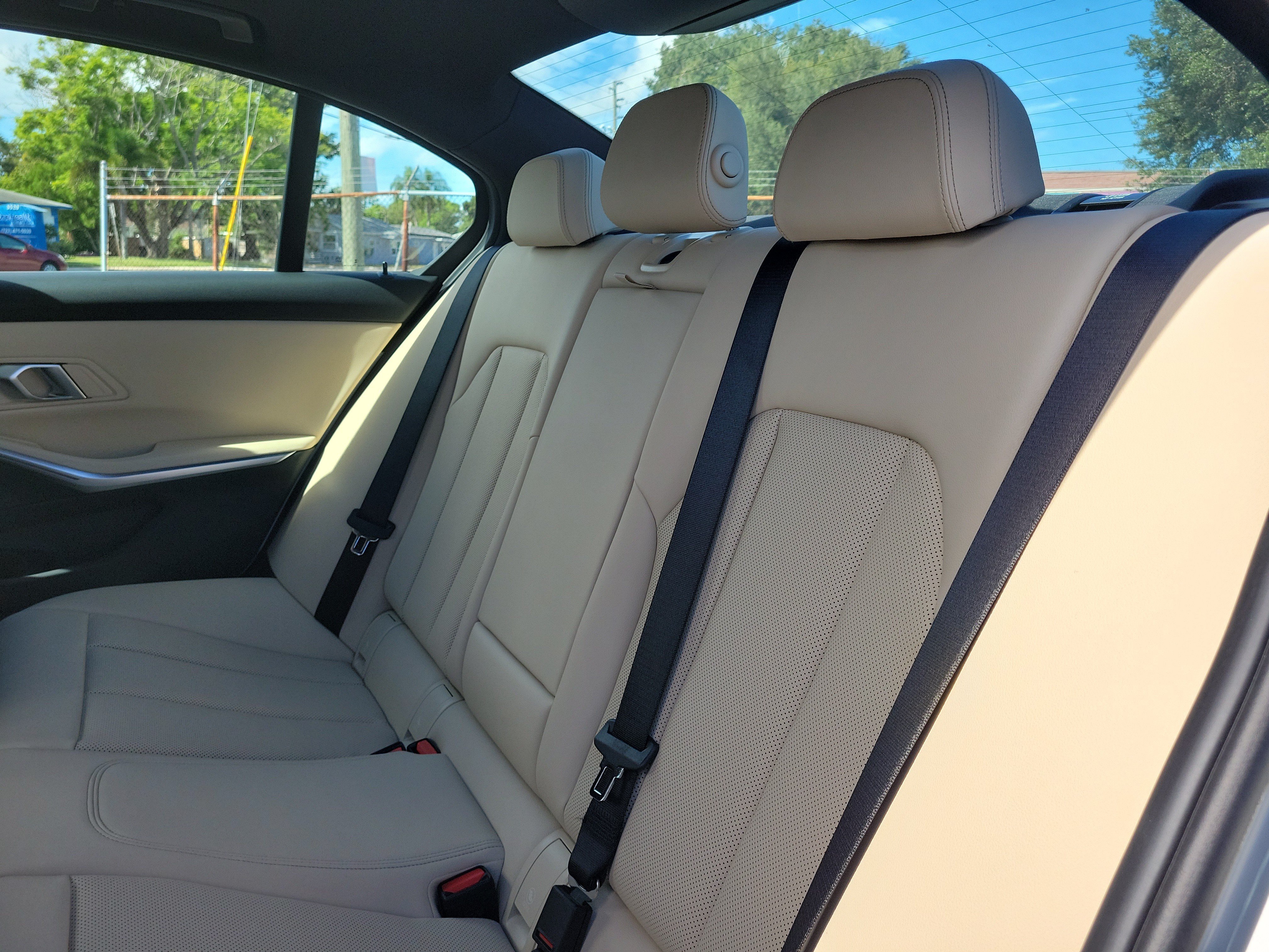New 2026 BMW 330i xDrive Sedan w/ Premium Package AWD/4WD image 8