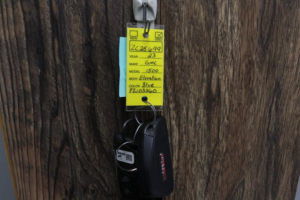 Used 2023 GMC Sierra 1500 Elevation image 38