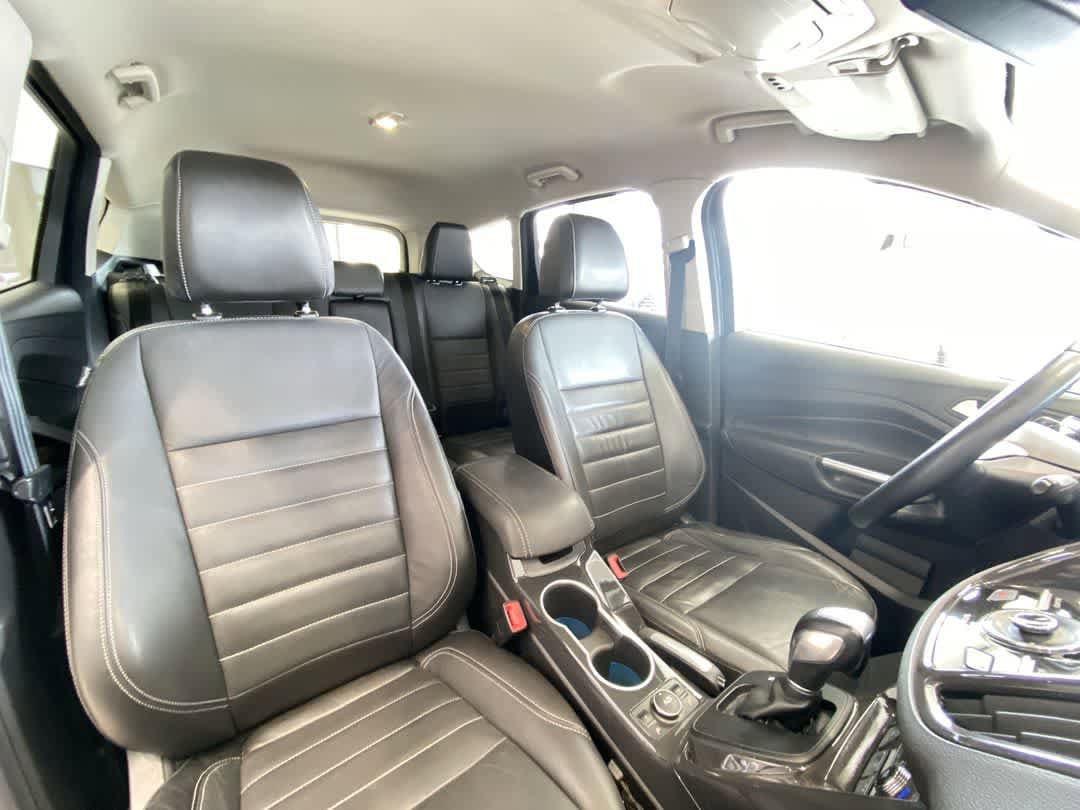Used 2016 Ford Escape Titanium w/ Equipment Group 301A AWD/4WD image 26