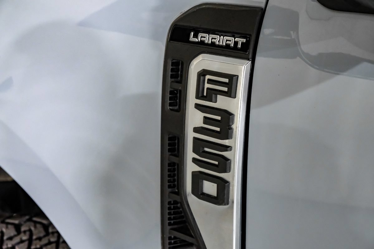 Used 2024 Ford F350 Lariat w/ Lariat Ultimate Package AWD/4WD image 46