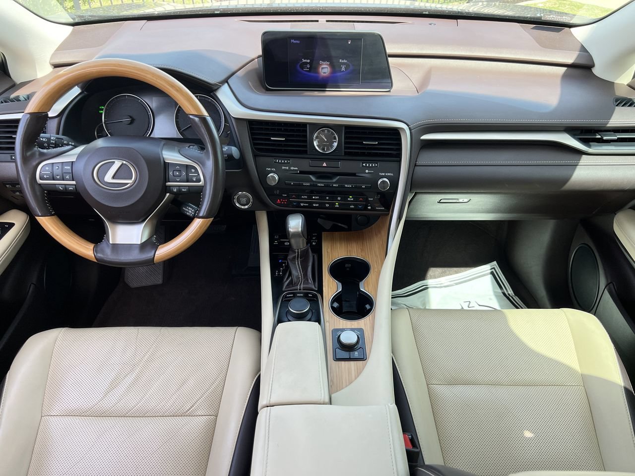 Used 2019 Lexus RX 350L FWD w/ Premium Package image 8