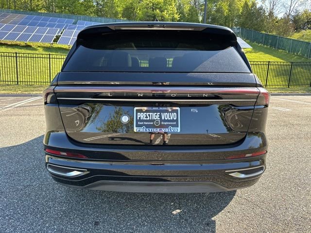 Used 2025 Lincoln Nautilus Reserve AWD/4WD image 6