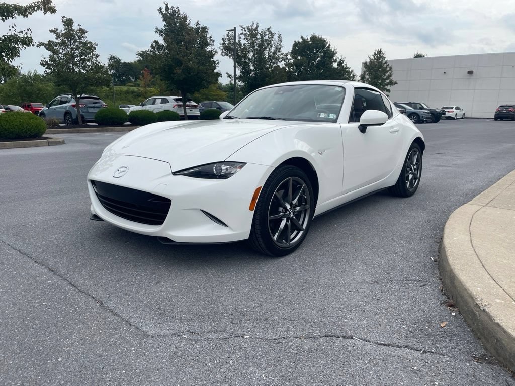 Used 2020 MAZDA MX-5 Miata RF Grand Touring RWD image 2