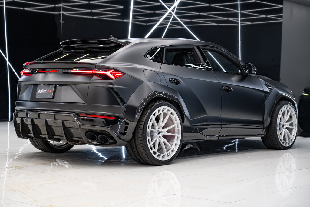 Used 2021 Lamborghini Urus AWD/4WD image 14