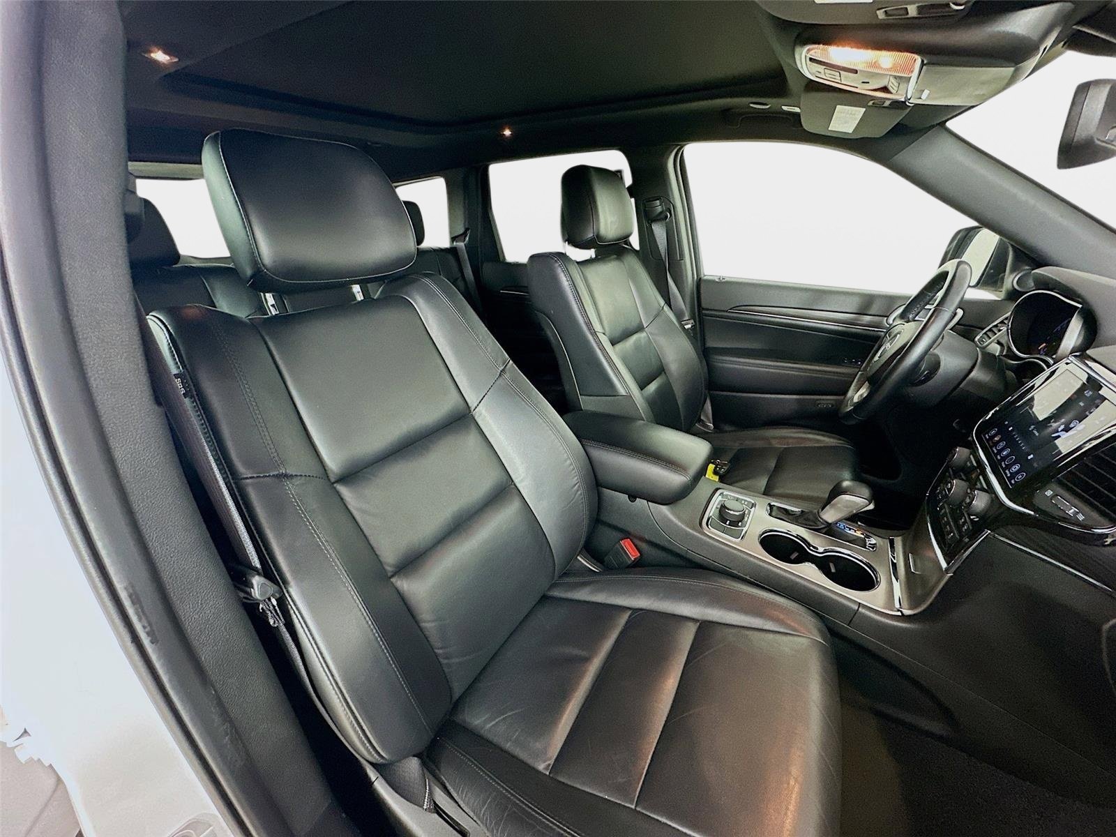 Certified 2022 Jeep Grand Cherokee Limited w/ Trailer Tow Group IV image 36