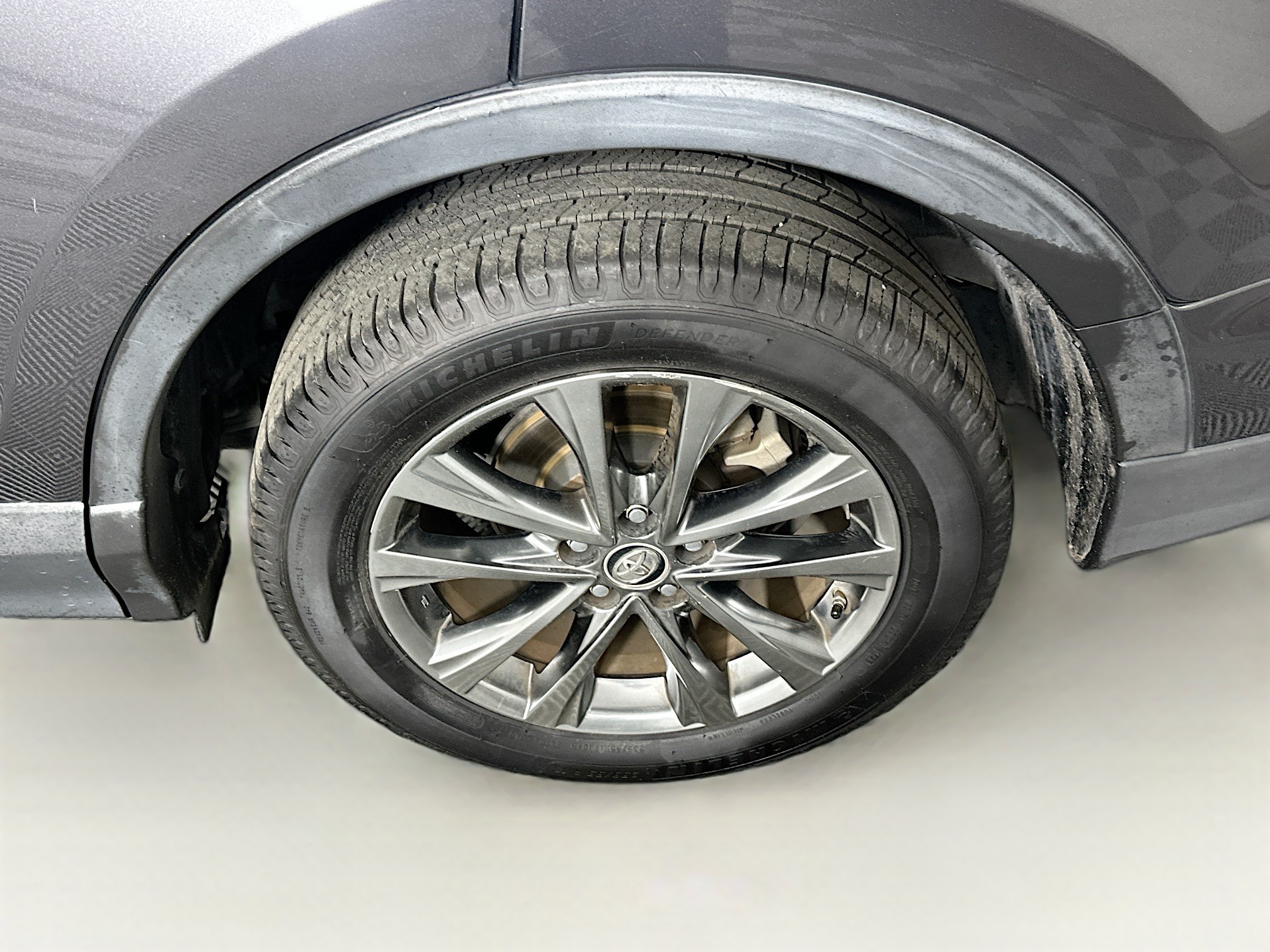 Used 2018 Toyota RAV4 Limited FWD image 11