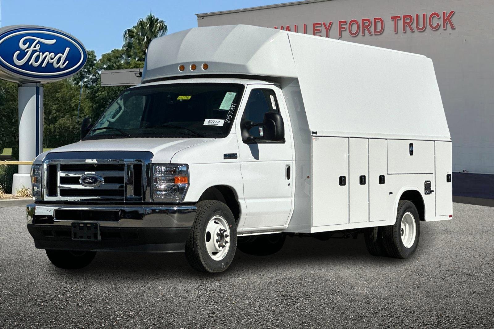 New 2025 Ford E-350 and Econoline 350 Super Duty w/ Power Equipment Group image 8