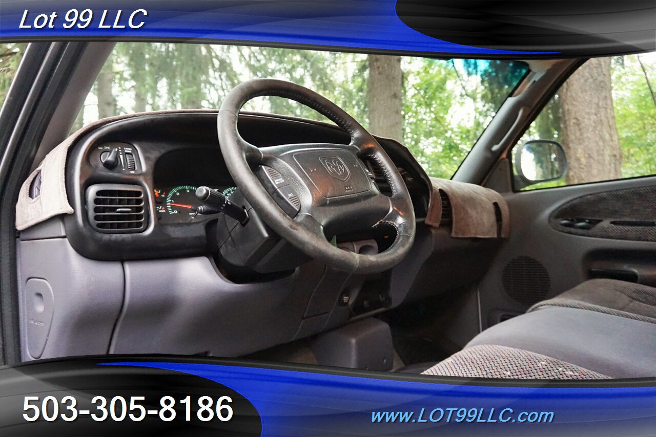 Used 2001 Dodge Ram 1500 Truck 2WD Quad Cab image 2