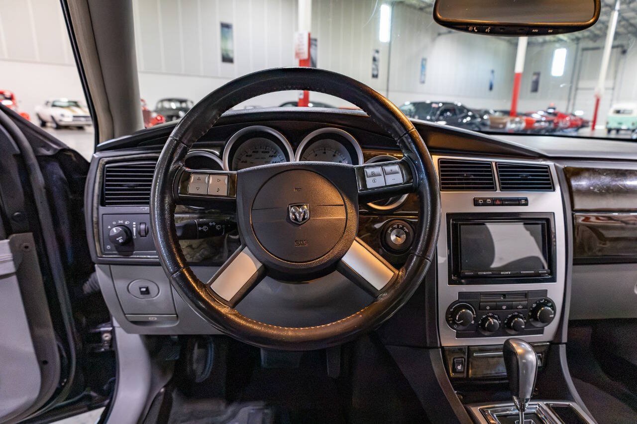 Used 2006 Dodge Magnum SRT8 w/ SRT Option Group III RWD image 10