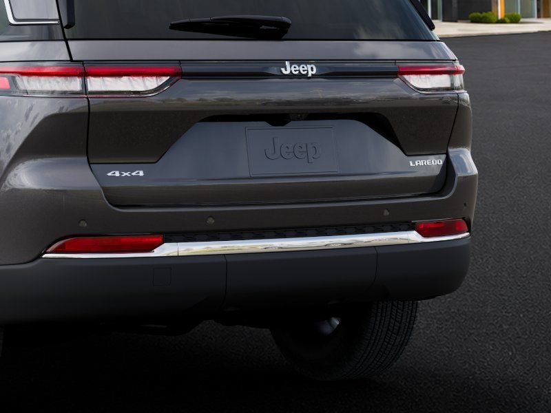 New 2026 Jeep Grand Cherokee Laredo X AWD/4WD image 13