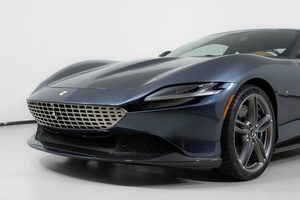 Used 2021 Ferrari Roma image 15
